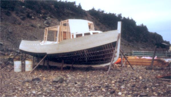 642: The "Kittiwake" under construction. (1983) [courtesy of Bernard Mulrooney]